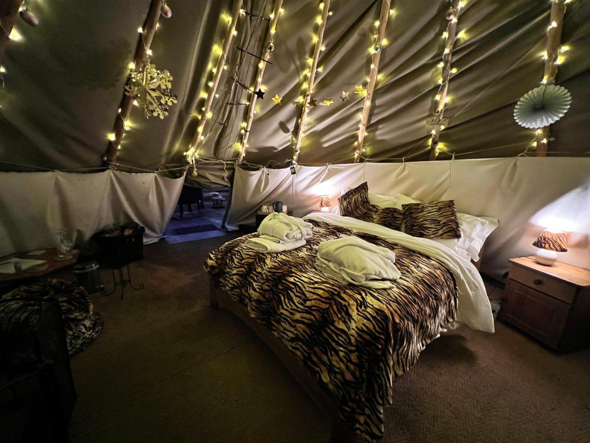 Burtree Country House, Tipi'S, Treehouse & Lodge & House Rooms With Hot Tubs In A Private Garden Тирск Экстерьер фото