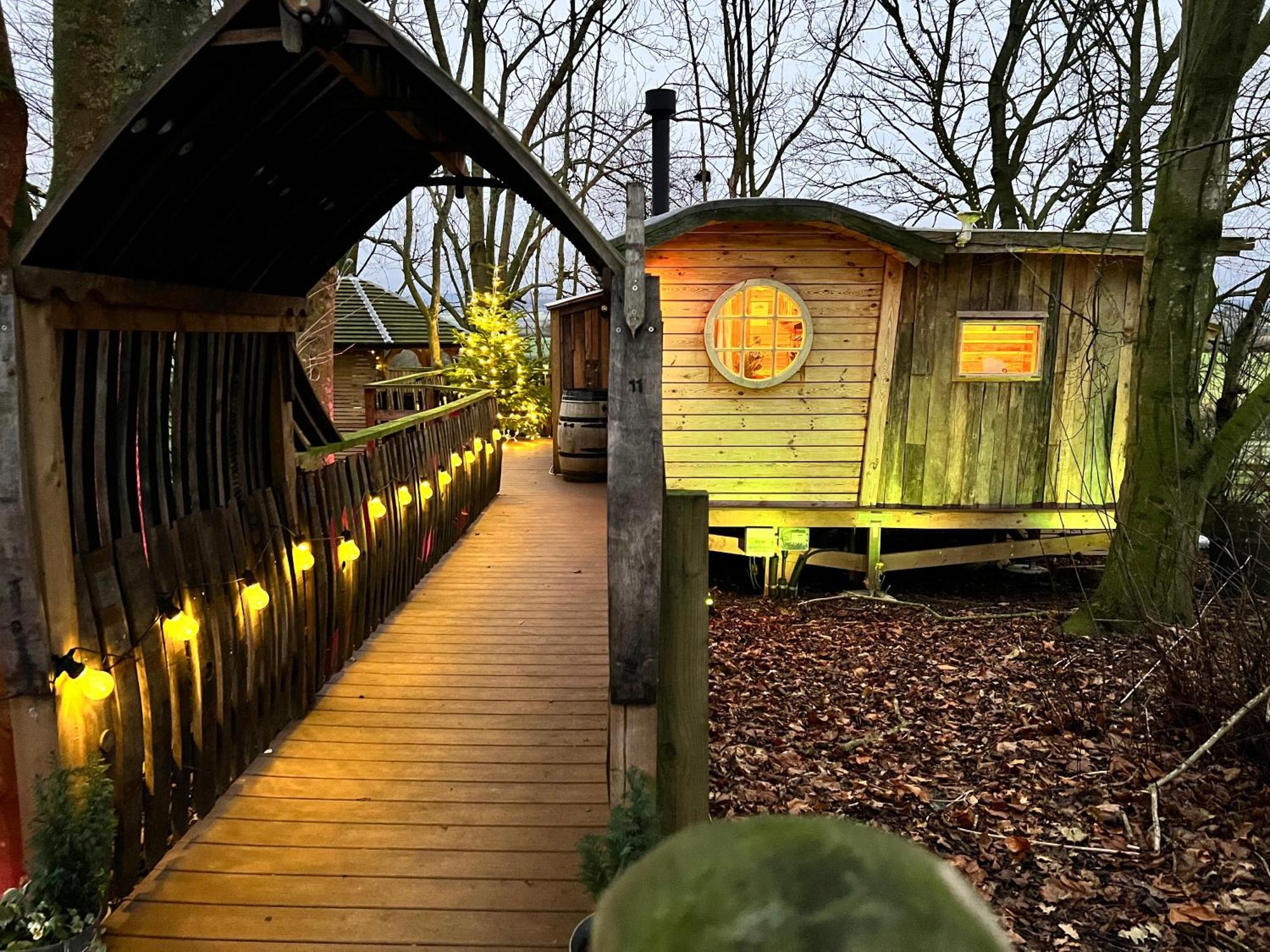 Burtree Country House, Tipi'S, Treehouse & Lodge & House Rooms With Hot Tubs In A Private Garden Тирск Экстерьер фото